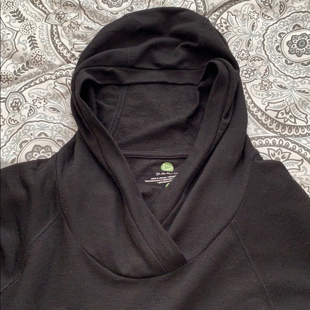 Cool, comfy, casual, & seasonal